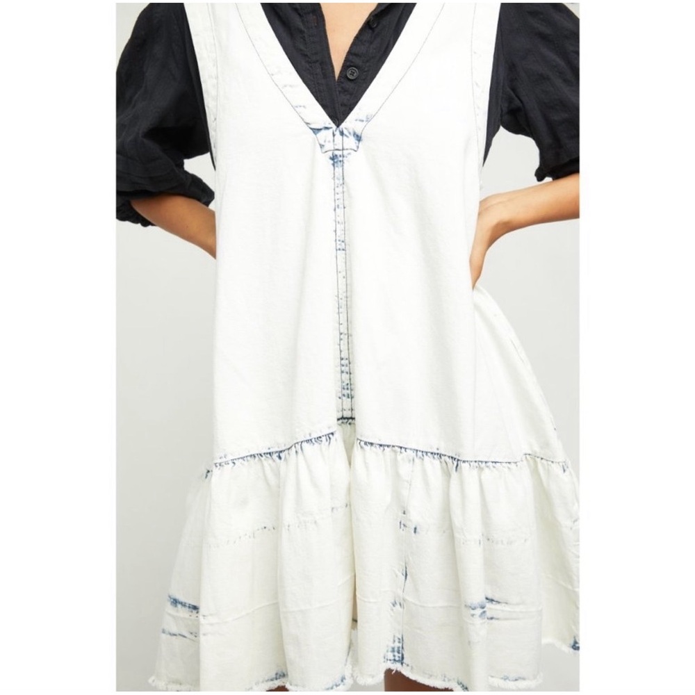 Free People Sunspray Denim Mini / Sunsky Wash Size L NWT - Picture 4 of 12